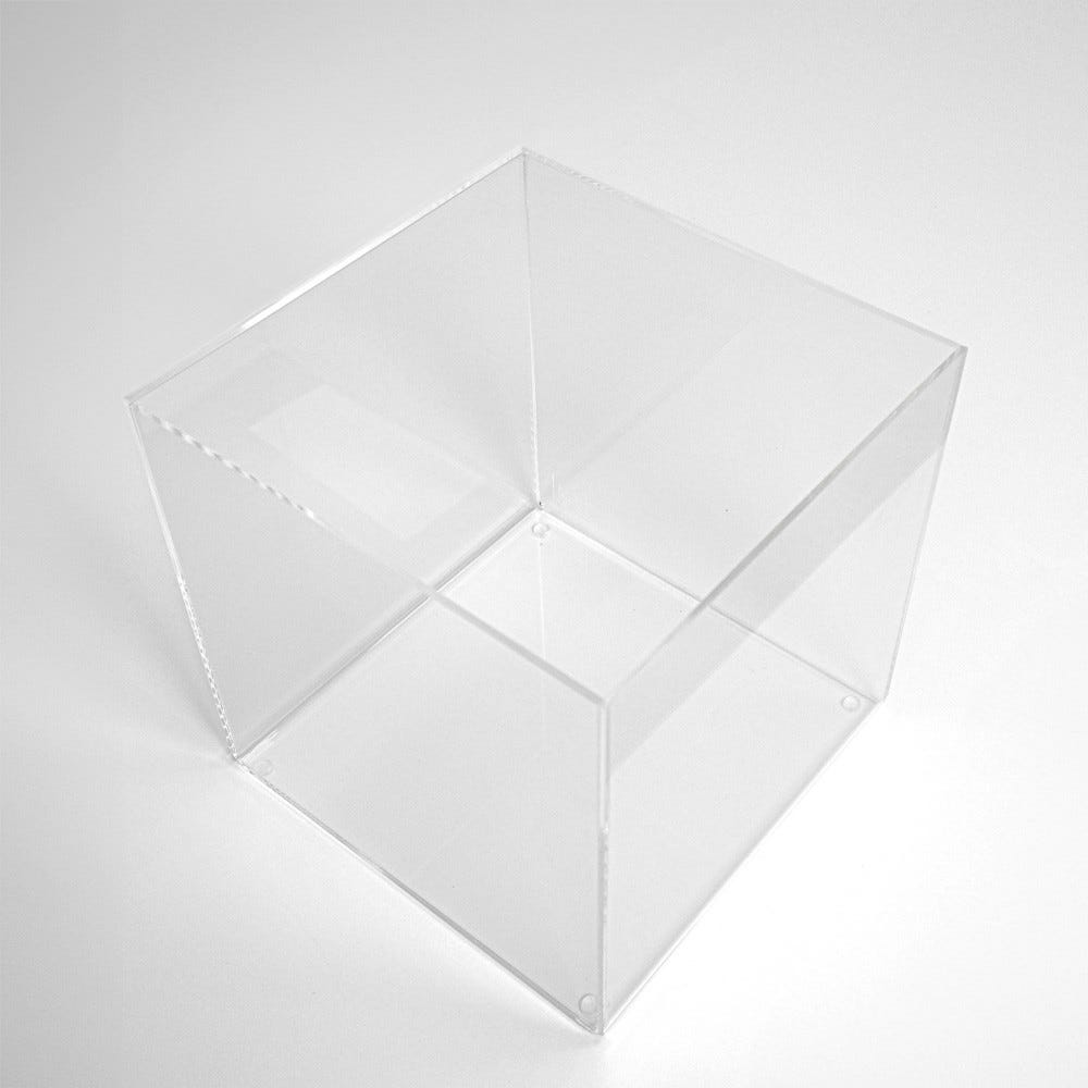 Bac de présentation plexi carré 20x20x20cm Bac de présentation plexi carré 20x20x20cm