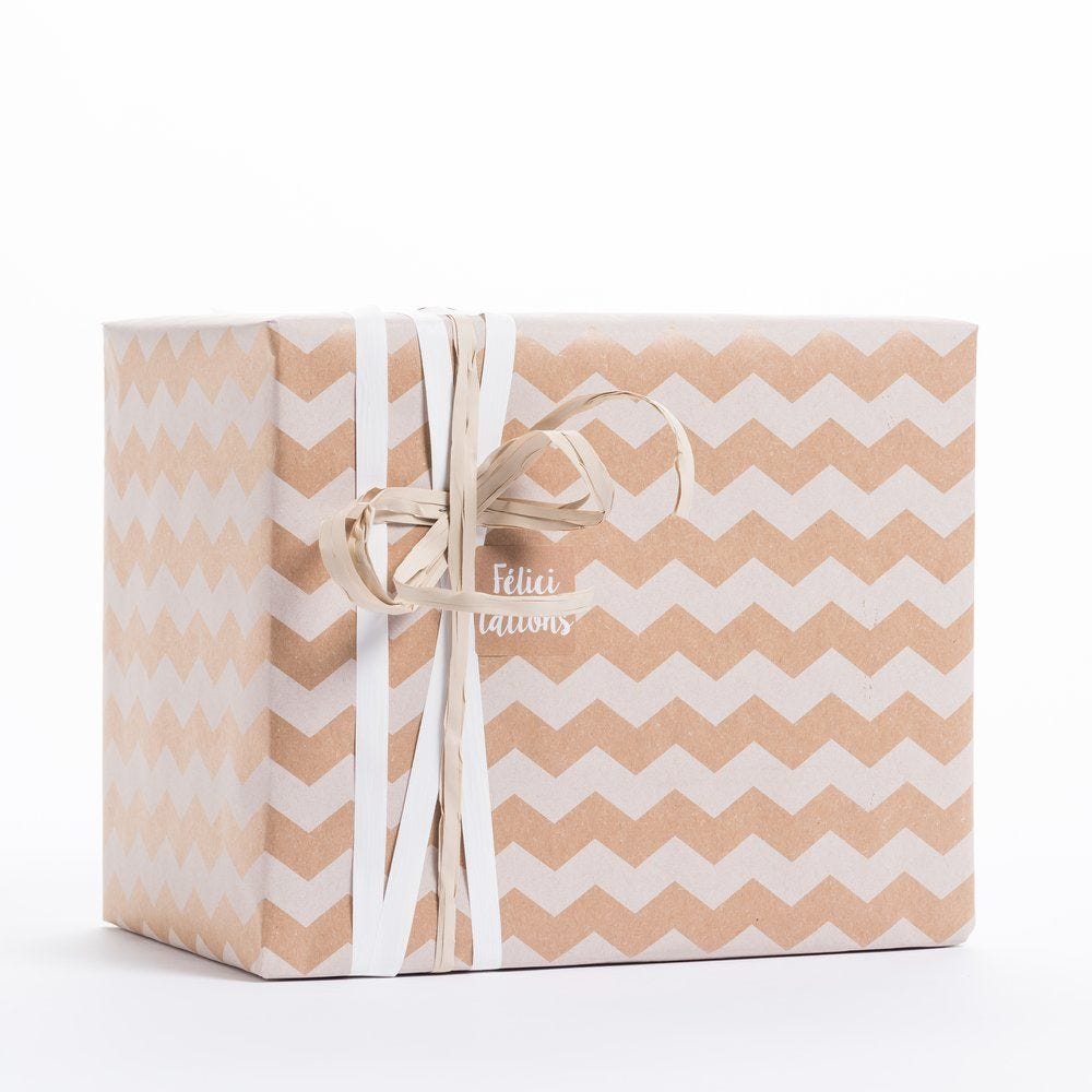 Papier cadeau chevrons blancs en 0.70x100 m Papier cadeau chevrons blancs en 0.70x100 m